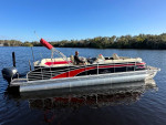Bennington 28 ft tritune