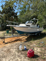 1989 Mako 23’0 Cuddy Cabin