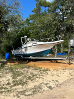 1989 Mako 23’0 Cuddy Cabin