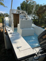 1989 Mako 23’0 Cuddy Cabin