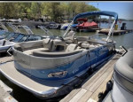Avalon ENT Tritoon w/ 150hp