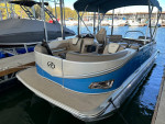Avalon ENT Tritoon w/ 150hp