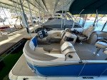 Avalon ENT Tritoon w/ 150hp