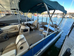 Avalon ENT Tritoon w/ 150hp