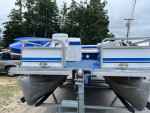 20 FT Sweat water pontoon boat