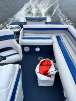 20 FT Sweat water pontoon boat