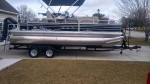 2022 Sun Tracker Pontoon