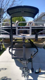2022 Sun Tracker Pontoon