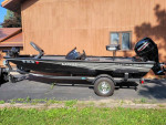 18' Lowe Stinger 175C Bass boat