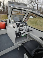 SeaArk Marine - 25 Commercial - 2015 Twin 250 HP Mercury Outboards