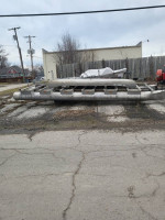 1983 28-30 FOOT CREST III PONTOON BOAT