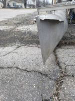 1983 28-30 FOOT CREST III PONTOON BOAT