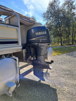20' Sweetwater Pontoon Boat