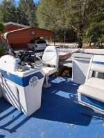 20' Sweetwater Pontoon Boat