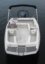 Starcraft Deck boat