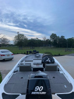 2010 Triton 17 Explorer