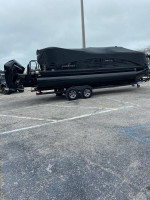 2021 regency tritoon