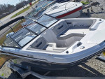 2023 HURRICANE 235 SUNDECK