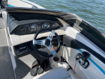2015 Four Winns H210RS
