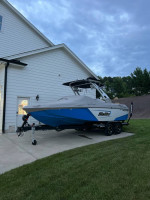 2019 Malibu 23 LSV