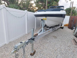 2018 Hurrican Sundeck 2400. Excelente condition.