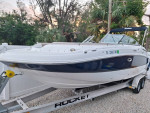 2018 Hurrican Sundeck 2400. Excelente condition.