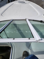 2002 Cruisers Yachts