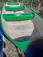 $400. 14ft Jon boat  no leaks NO TITLE   need paint job