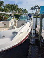 Good Condition 2006 Chaparral Sunesta 254 25' with Volvo Penta 5.0 MPI