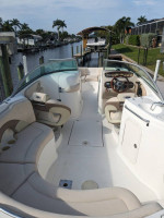 Good Condition 2006 Chaparral Sunesta 254 25' with Volvo Penta 5.0 MPI