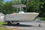 R 180 Center Console Boat! Robalo