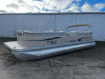 2009 25’ Pontoon