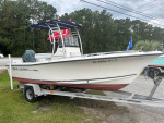 2005 Sea Hunt center console