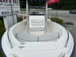 2005 Sea Hunt center console