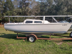1972 Catalina  22 Swing Keel Sailboat