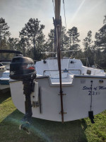 1972 Catalina  22 Swing Keel Sailboat