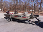2002 Fisher 1710 Aluminum bass boat