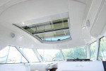 Gorgeous, low hour Sea Ray 450 Sundancer