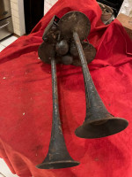 Antique Car Truck Triple Trumpet Electric Horn