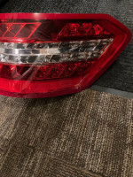 *** MERCEDES-BENZ E350 TAIL LIGHT ***