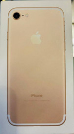 Apple IPhone 7 / Gold / 128g / *Unlocked with Box