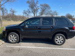 2011 Mitsubishi Endeavor body