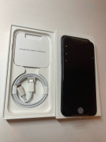 iPhone SE Gen3 2022 Unlucked New