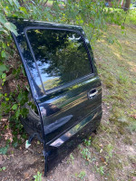 2004 cadillac escalade esv drivers side rear door