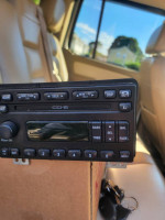 -- Ford Explorer Mercury Mountaineer AM FM CD radio/05-09
