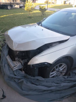 2010 Ford Fusion for parts/SALVAGEABLE AS WELL