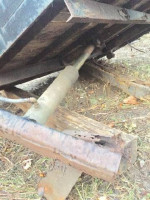 FLATBED DUMP WITH PISTON FOR SINGLE REAR WHEEL TRUCK