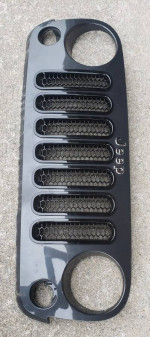 JEEP WRANGLER JK GRILL FITS 2007-2017 SEE PICS. READ DESCRIPTION