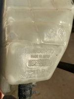 Lexus ls400 coolant tank