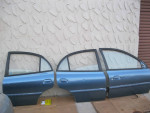 02 KIA RIO WINDOW GLASS FITS 01 - 05